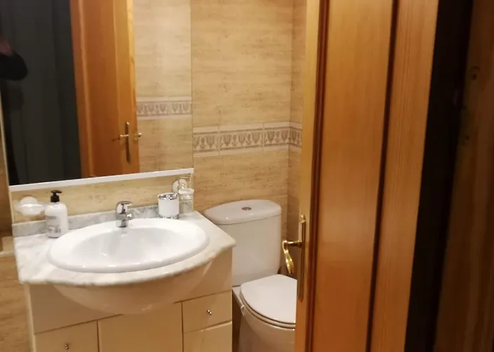 Apartamento Edificio María Piña La Carihuela Calle Perros *