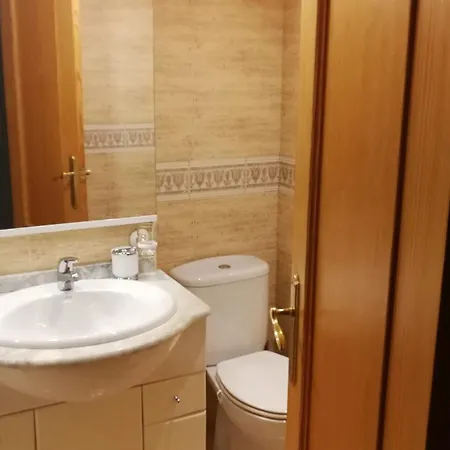 Apartamento Edificio María Piña La Carihuela Calle Perros *