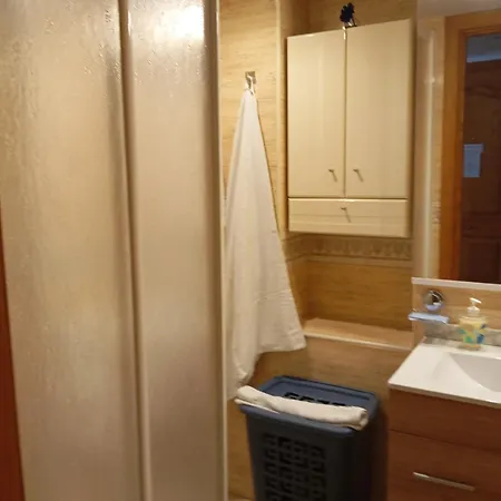 Edificio Maria Pina La Carihuela Calle Perros * Torremolinos