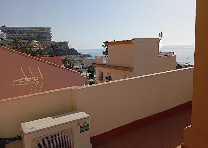 Edificio Maria Pina La Carihuela Calle Perros Torremolinos